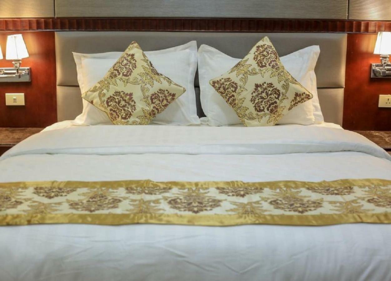 The 40Th Pearl Hotel Suites ジェッダ エクステリア 写真